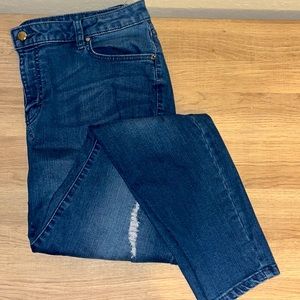 Jennifer Lopez Women’s Skinny Jeans